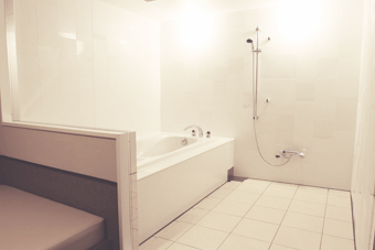 綺麗で清潔なシャワールーム